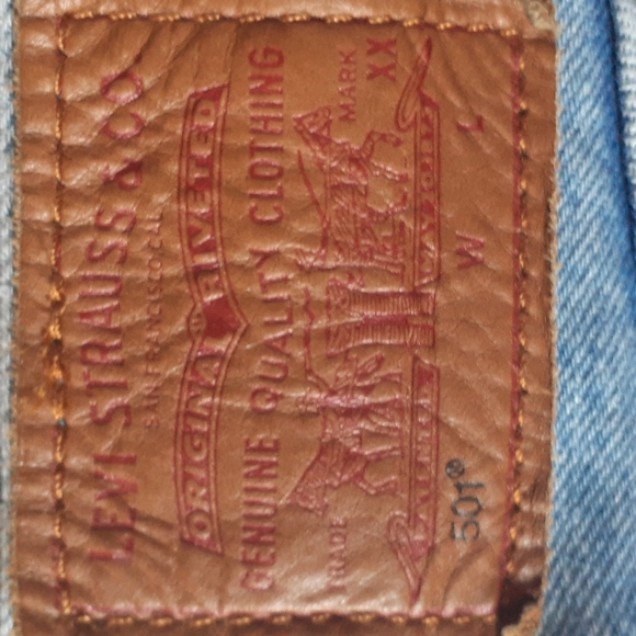 Vintage 90s Levi's 501 Distressed High Waisted Jeans 26X26 - Picture 15 of 17